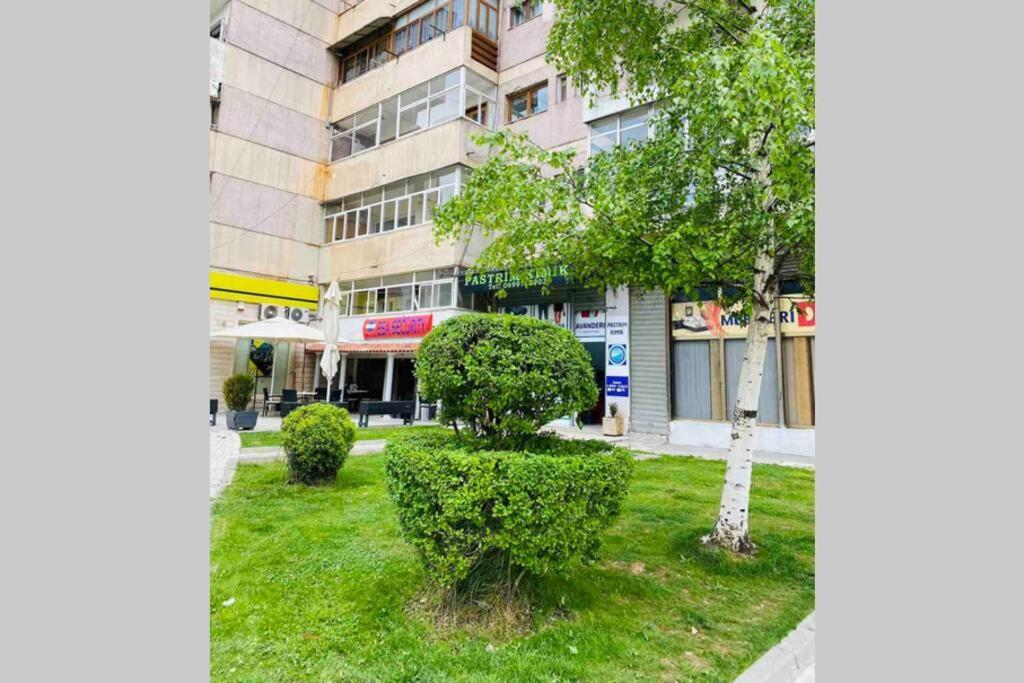 Stela'S Apartment Korce Exterior foto