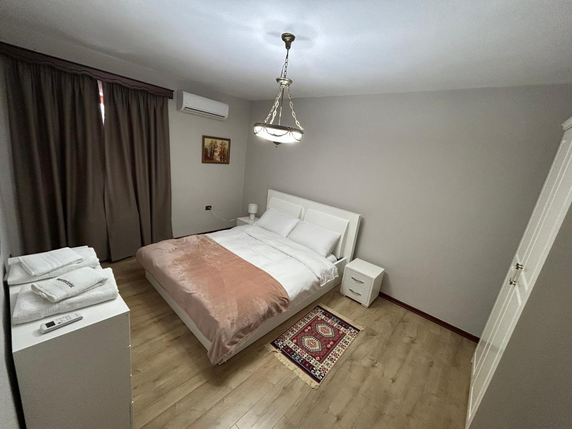 Stela'S Apartment Korce Exterior foto
